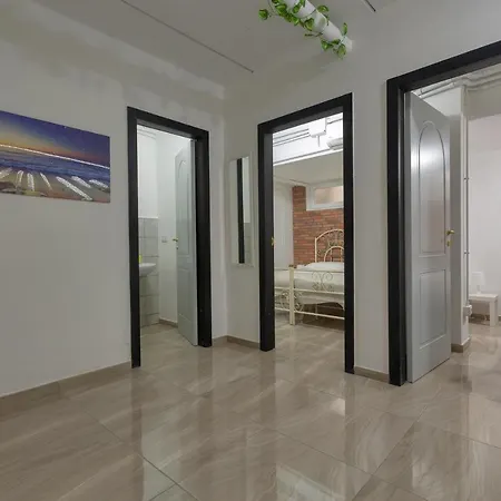 Sterlizia House By Barbarhouse * 加利波利